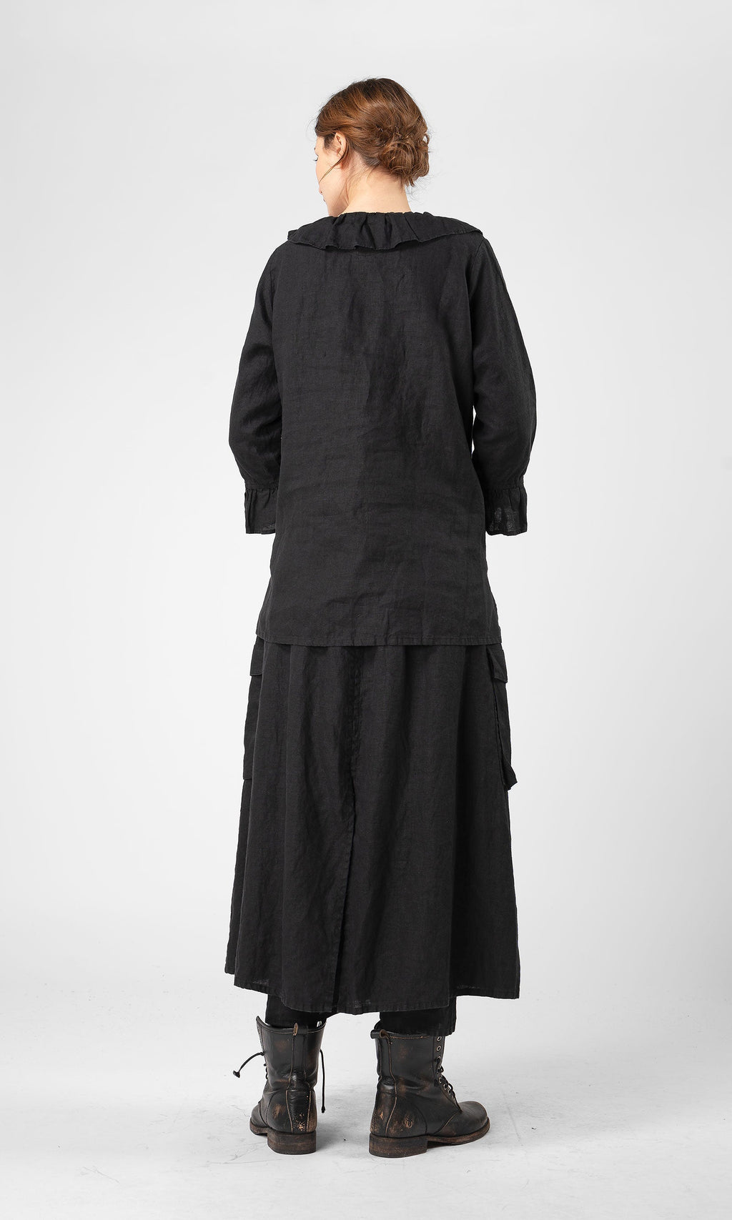 Linnetunika med volanger och 3/4 ärm