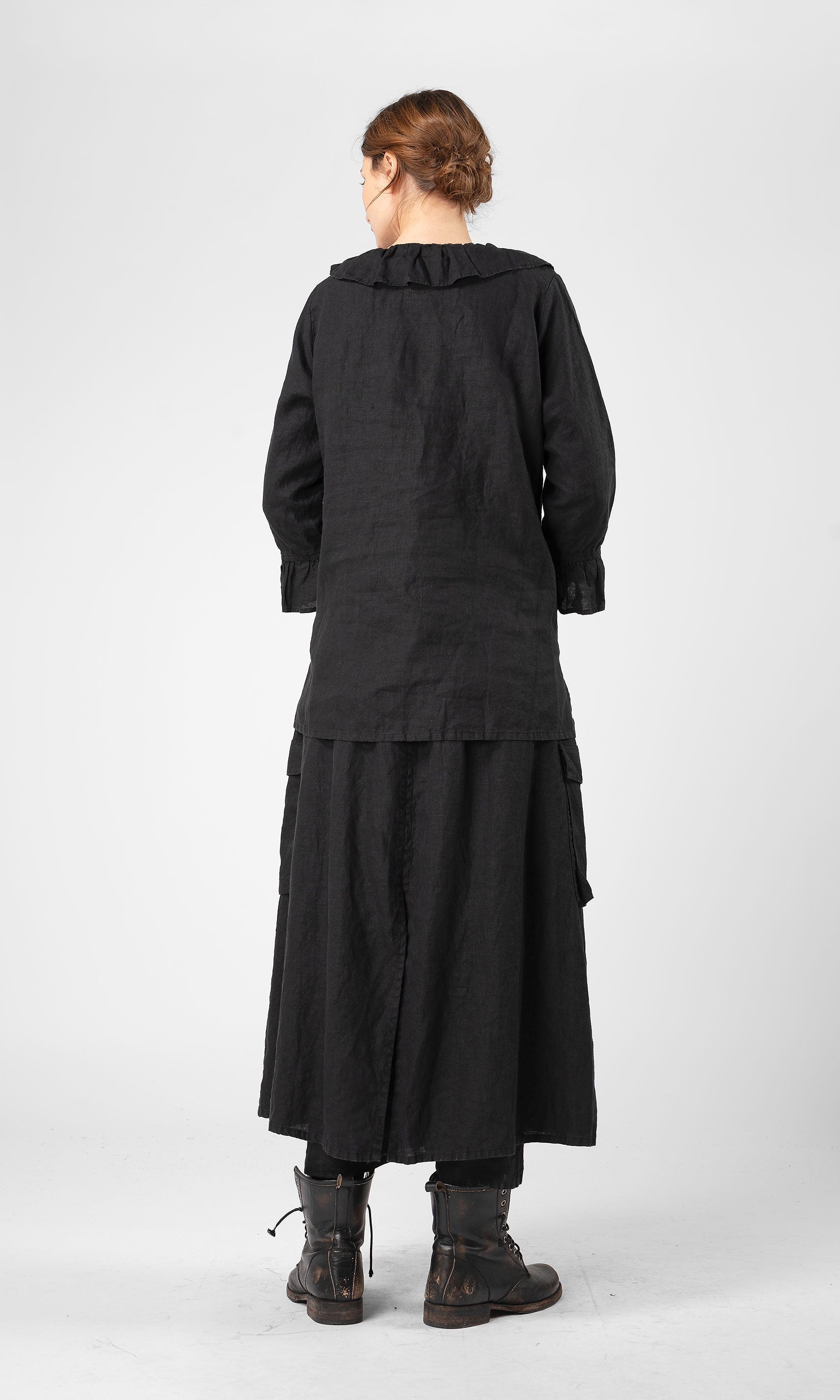 Linnetunika med volanger och 3/4 ärm