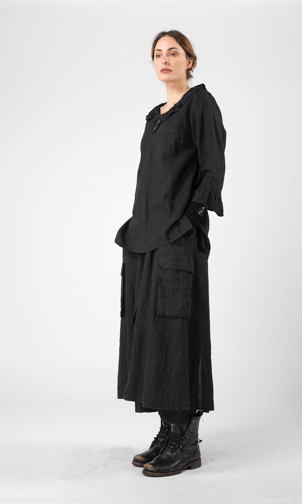 Linnetunika med volanger och 3/4 ärm