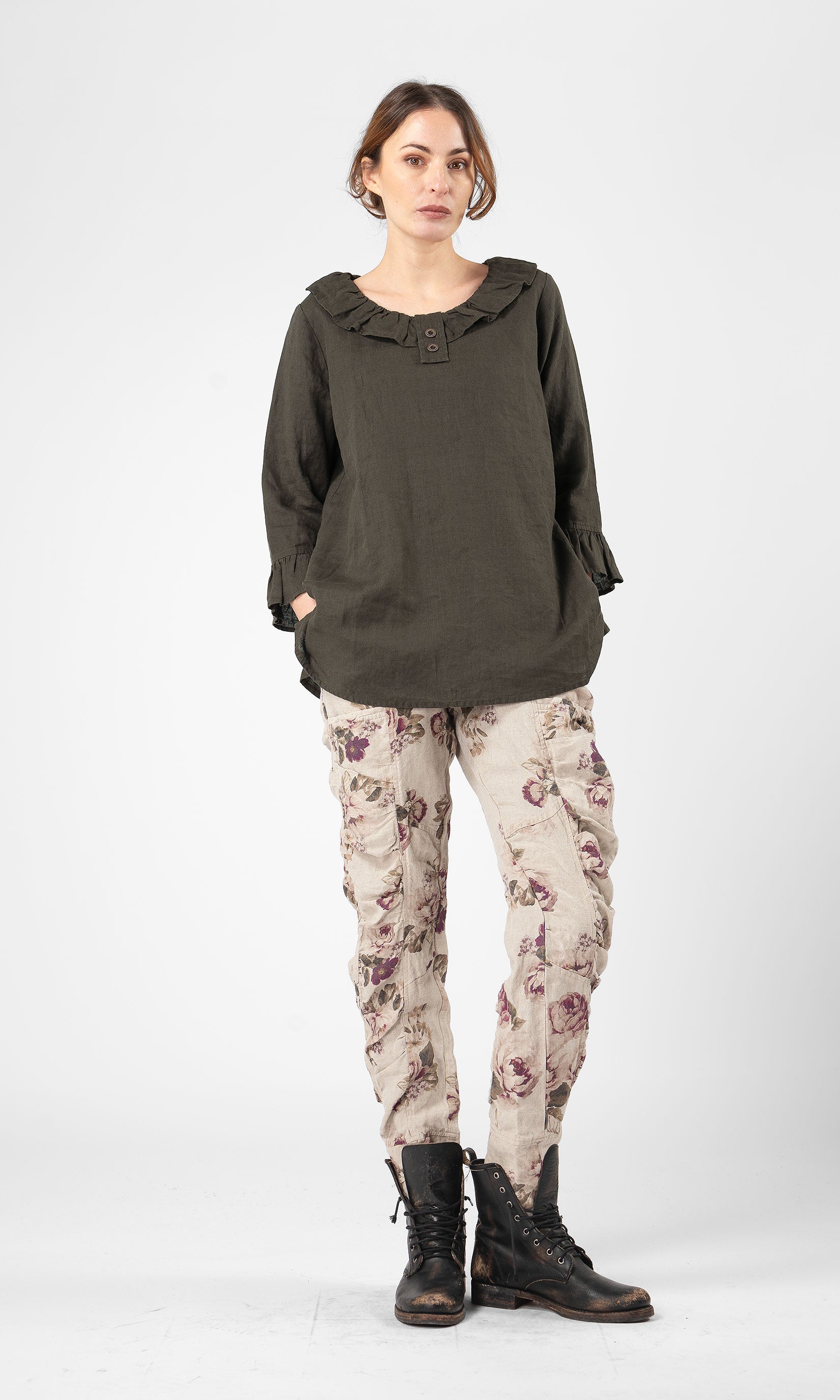 Linnetunika med volanger och 3/4 ärm