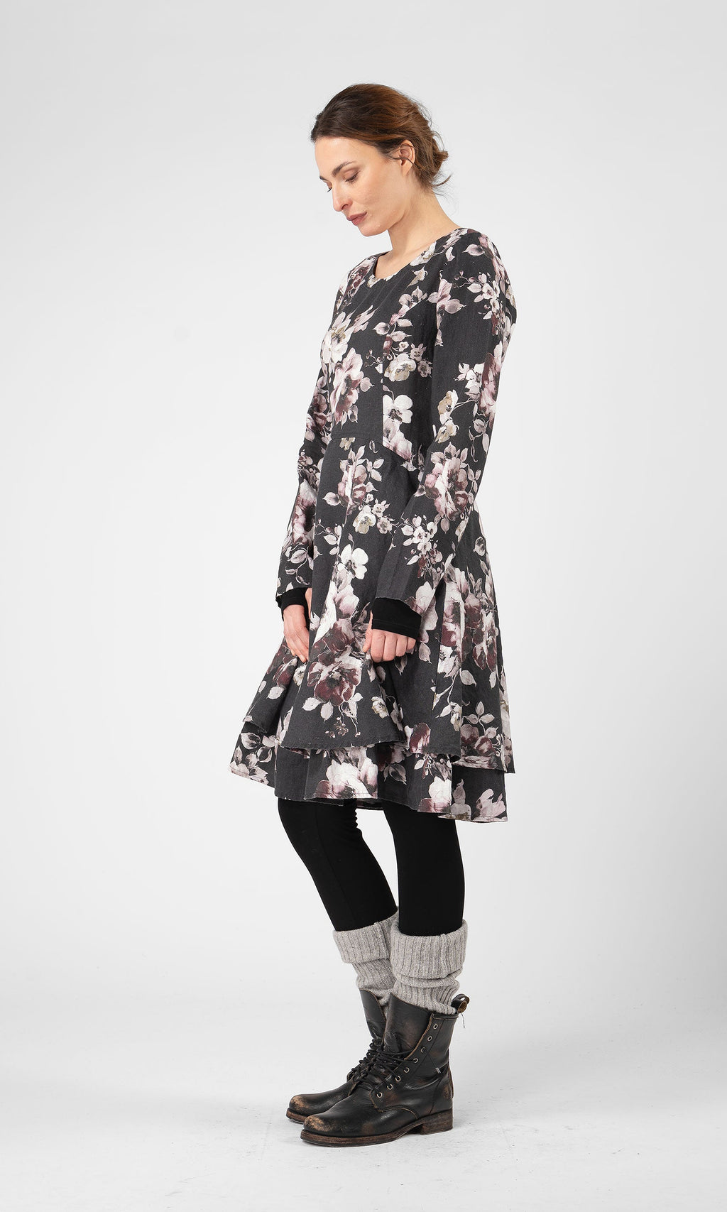 Linneklänning med dubbla kjolar