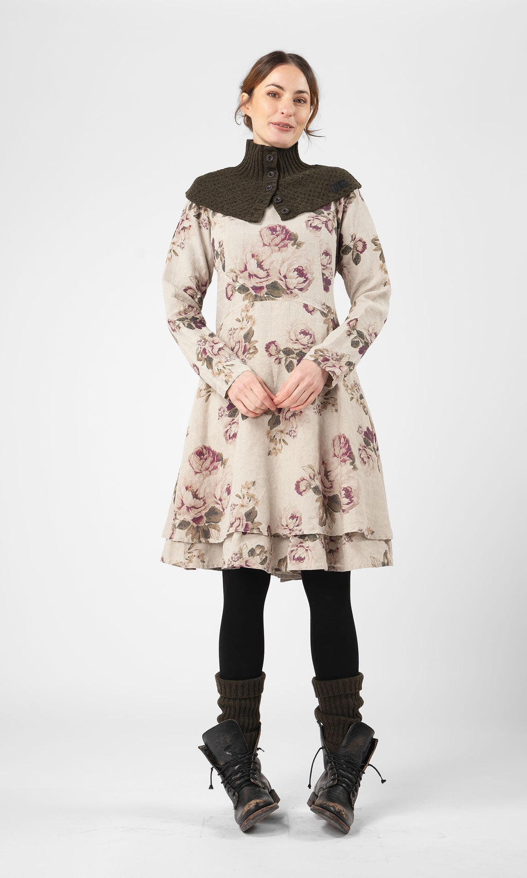 Linneklänning med dubbla kjolar